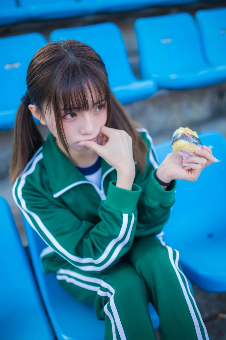 《运动服女孩3》｜Kitaro_绮太郎 · 18张写真