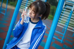 《运动服女孩4》｜Kitaro_绮太郎 · 11张写真
