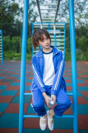 《运动服女孩4》｜Kitaro_绮太郎 · 11张写真