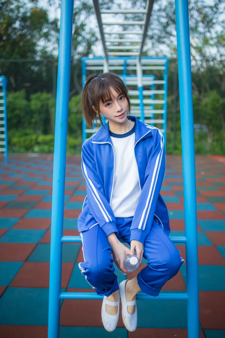 《运动服女孩4》｜Kitaro_绮太郎 · 11张写真