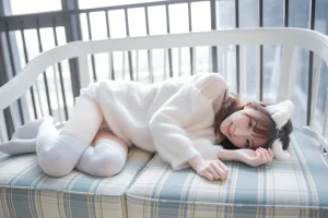 《白喵女友》｜Kitaro_绮太郎 · 41张写真