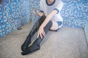 《湿身体操服》｜Kitaro_绮太郎 · 45张写真