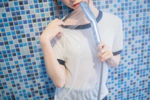 《湿身体操服》｜Kitaro_绮太郎 · 45张写真