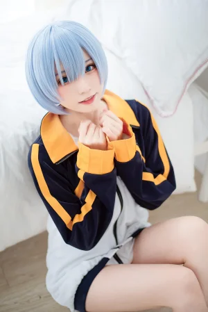 《蕾姆运动服》｜Kitaro_绮太郎 · 18张写真