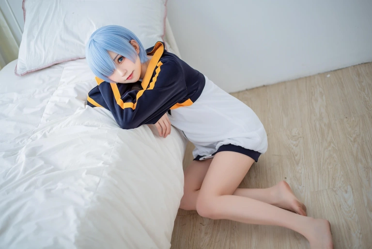 《蕾姆运动服》｜Kitaro_绮太郎 · 18张写真