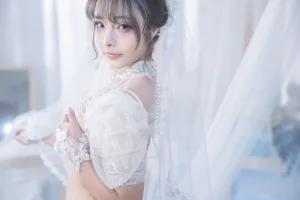 《520特辑 新婚的妻子》｜Kokuhui(yuuhui玉汇) · 127张写真、2 个视频