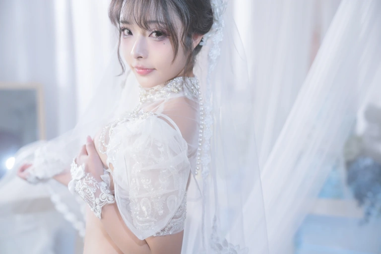 《520特辑 新婚的妻子》｜Kokuhui(yuuhui玉汇) · 127张写真、2 个视频