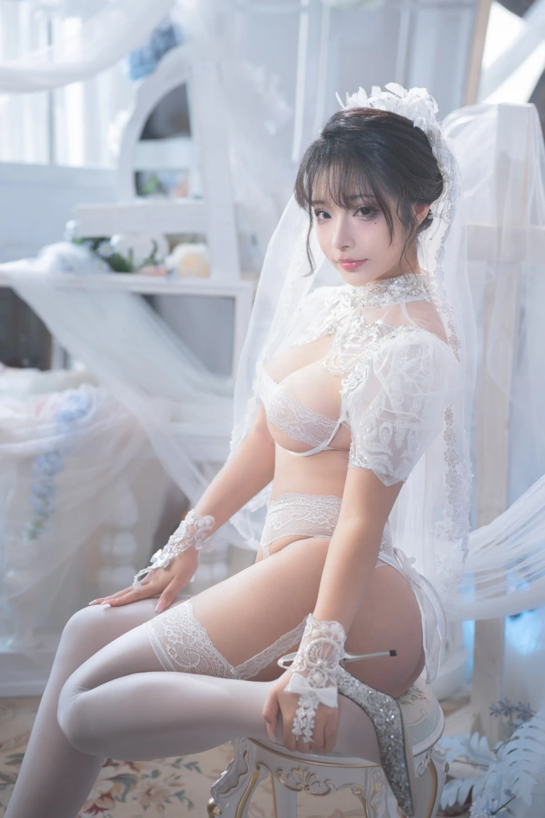 《520特辑 新婚的妻子》｜Kokuhui(yuuhui玉汇) · 127张写真、2 个视频