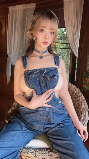 《Patreon订阅 背带裤妹妹》｜Kokuhui(yuuhui玉汇) · 41张写真、1 个视频
