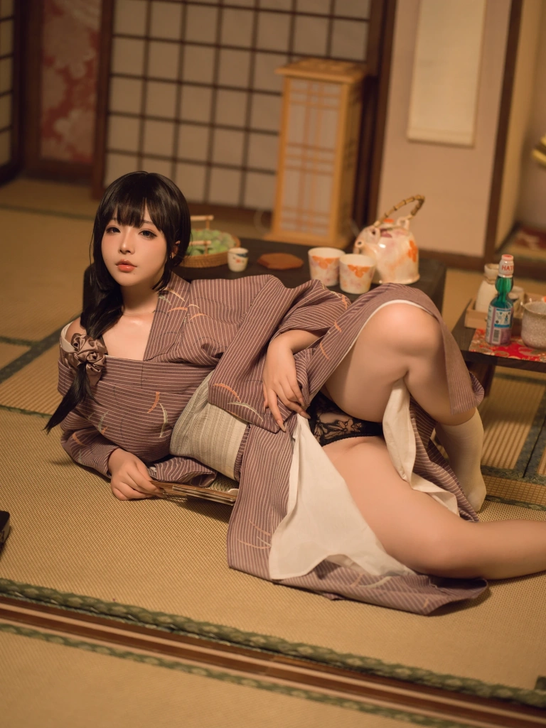 《独居的寡姐》｜Kokuhui(yuuhui玉汇) · 135张写真、1 个视频