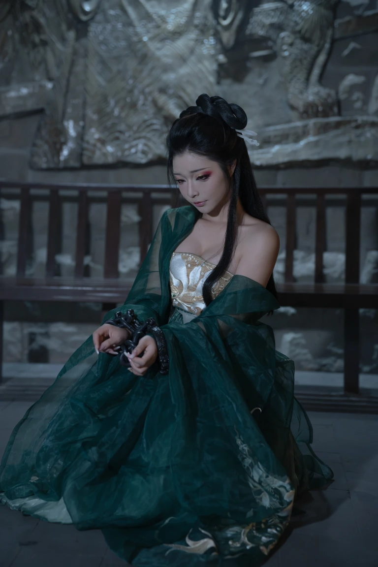 《柳如烟终章 囚》｜Kokuhui(yuuhui玉汇) · 136张写真、2 个视频