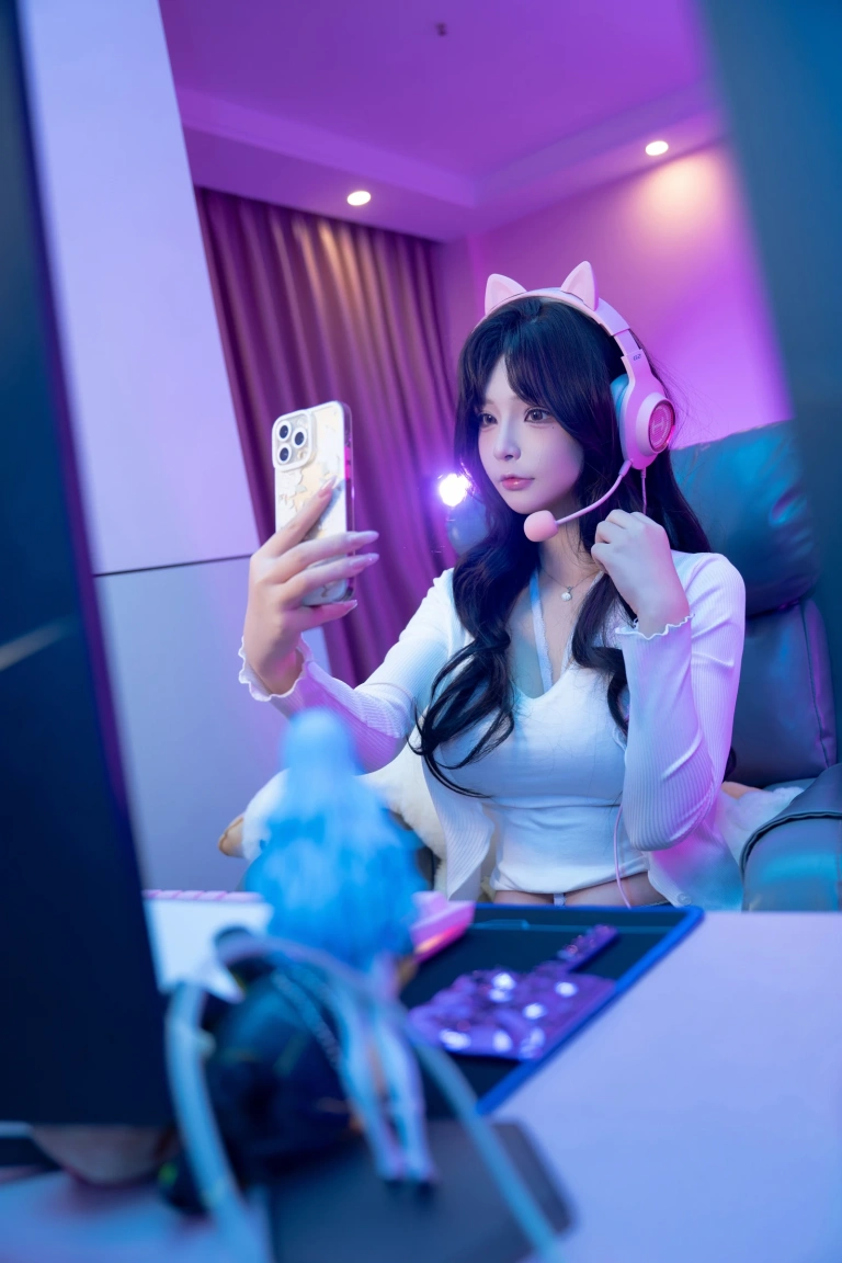 《直播事故》｜Kokuhui(yuuhui玉汇) · 142张写真、3 个视频