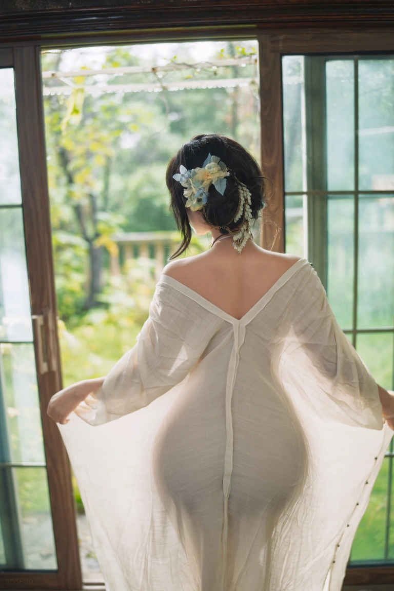 《春之歌》｜Kokuhui(yuuhui玉汇) · 125张写真、2 个视频
