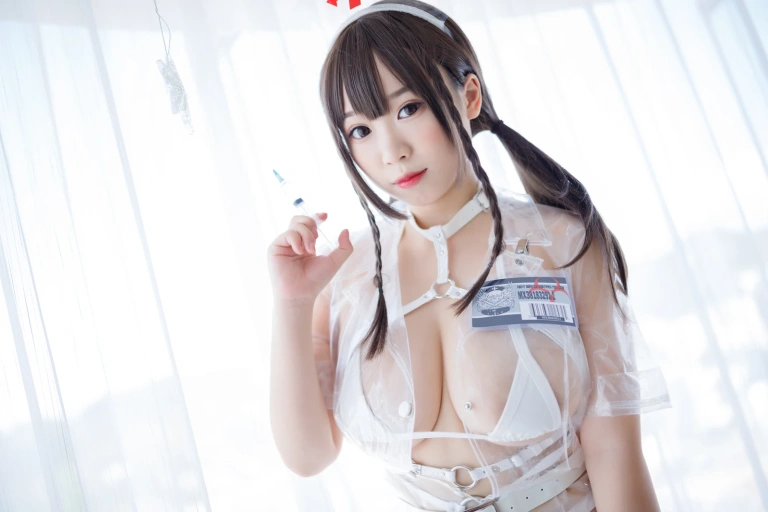 《胡桃 NO.003 – 透明护士》｜胡桃Kurumi · 178张写真