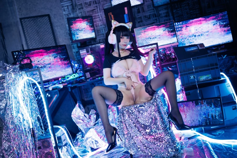 《胡桃 NO.021 – 电竞甜心》｜胡桃Kurumi · 117张写真
