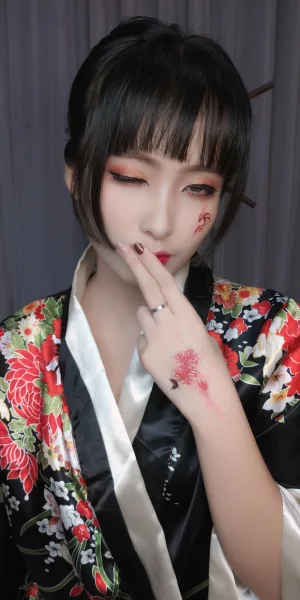 《歌舞伎》｜洛璃LoLiSAMA · 92张写真、10 个视频