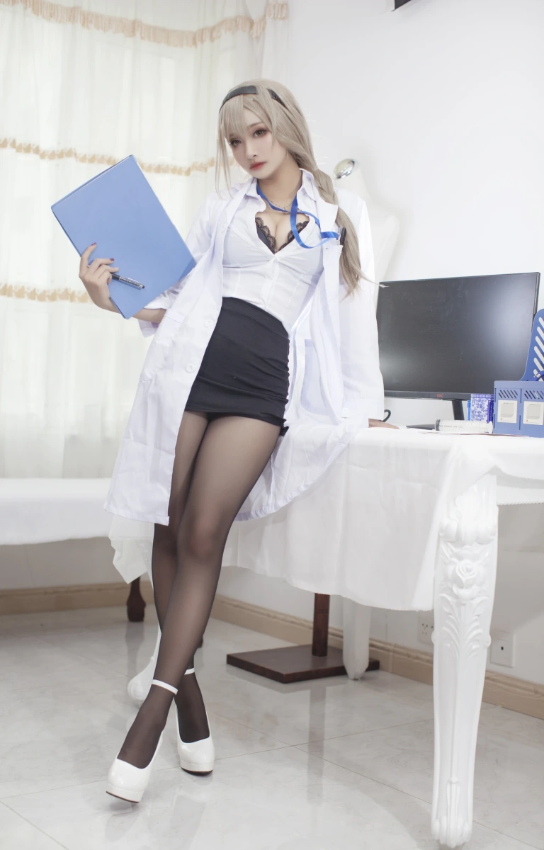 《实习医生伊格》｜洛璃LoLiSAMA · 34张写真