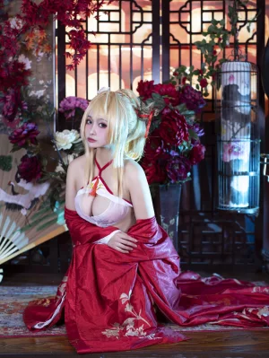 《光荣凉夜香雪》｜洛璃LoLiSAMA · 36张写真