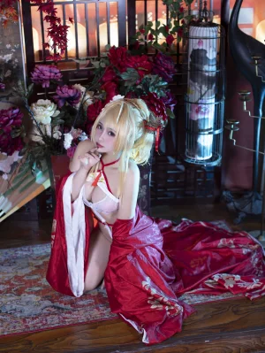 《光荣凉夜香雪》｜洛璃LoLiSAMA · 36张写真