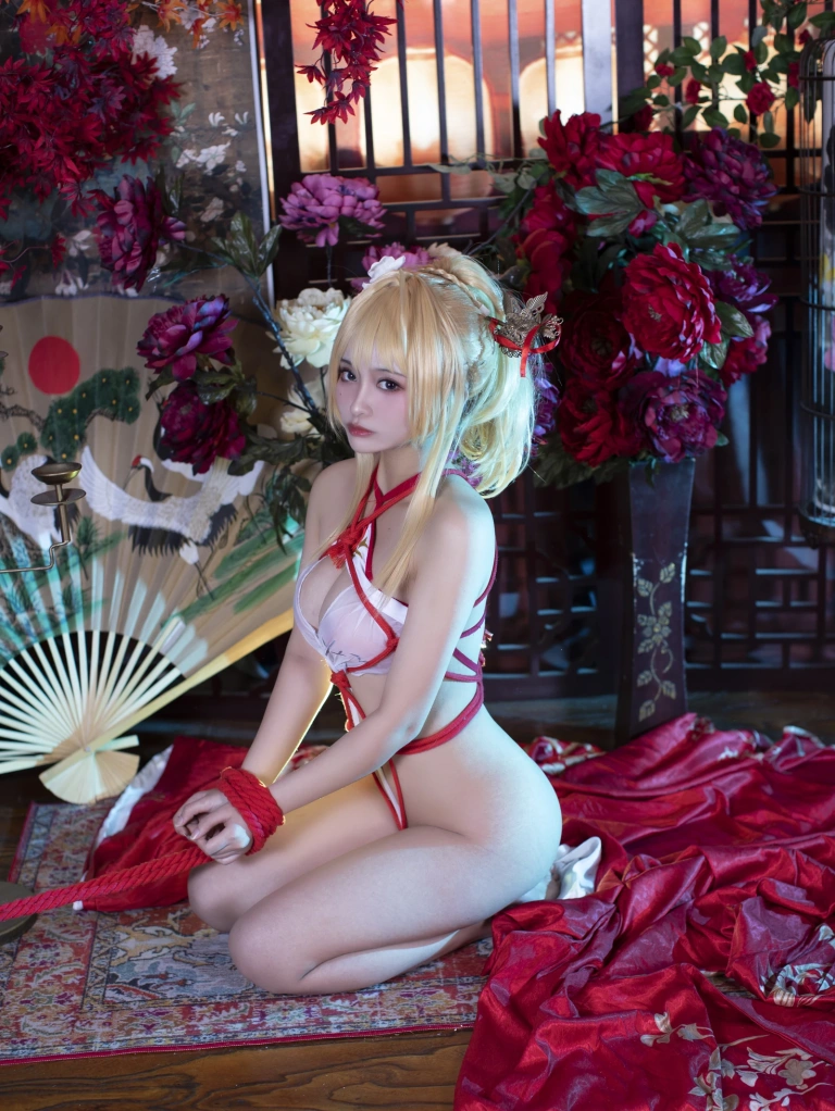 《光荣凉夜香雪》｜洛璃LoLiSAMA · 36张写真