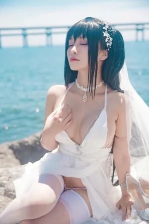 《碧蓝航线 大凤誓约花嫁》｜洛璃LoLiSAMA · 44张写真