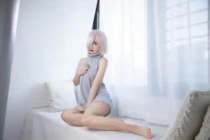 《玛修露背毛衣》｜洛璃LoLiSAMA · 23张写真