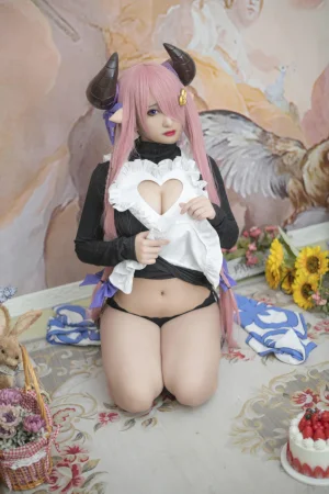 《碧蓝幻想 娜露梅亚女仆》｜洛璃LoLiSAMA · 37张写真