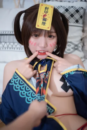 《小僵尸》｜柒柒_Lust77 · 45张写真