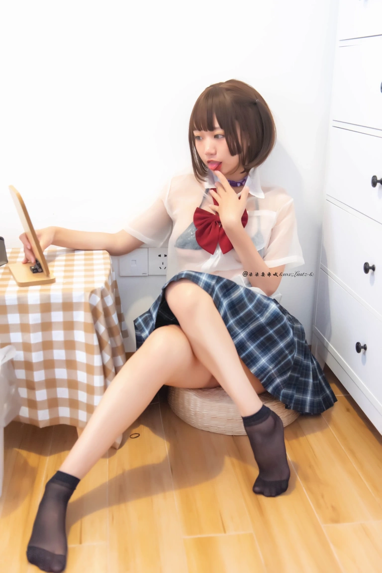 《晚间约会》｜柒柒_Lust77 · 40张写真