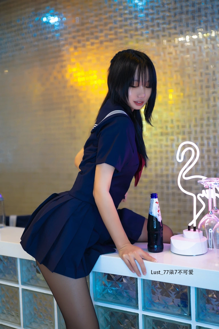 《反差JK少女》｜柒柒_Lust77 · 182张写真