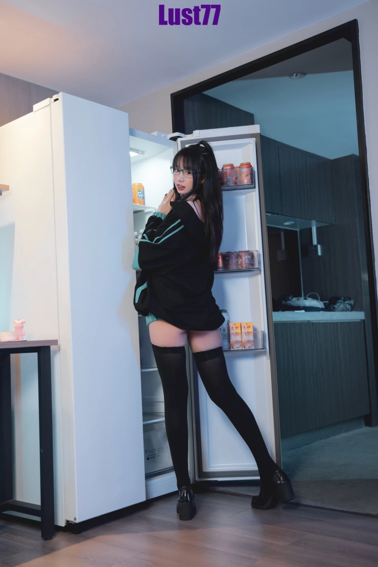 《Game time》｜柒柒_Lust77 · 85张写真、1 个视频