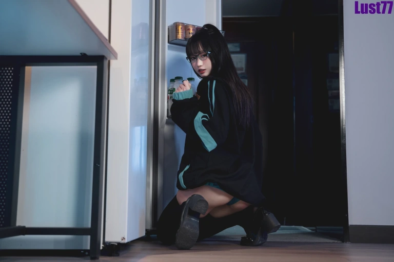《Game time》｜柒柒_Lust77 · 85张写真、1 个视频