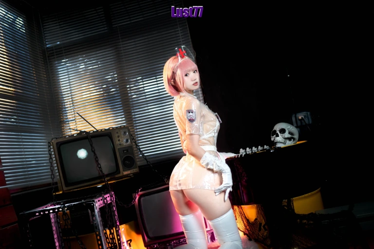 《夜勤护士》｜柒柒_Lust77 · 100张写真、1 个视频