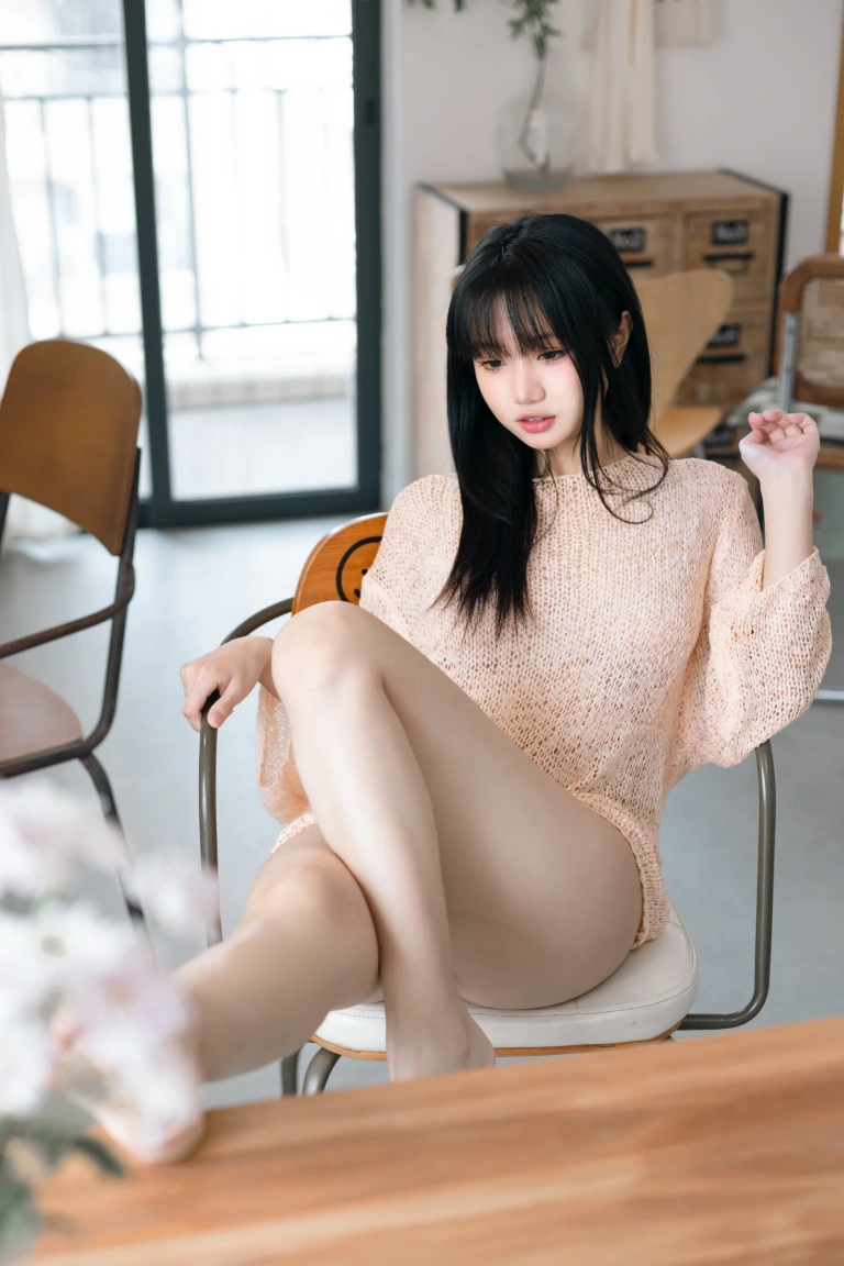 《半糖下午茶》｜柒柒_Lust77 · 30张写真