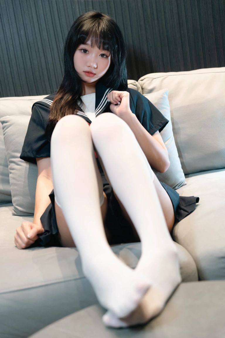 《白丝死库水》｜柒柒_Lust77 · 140张写真