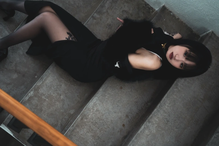 《清寂》｜柒柒_Lust77 · 22张写真