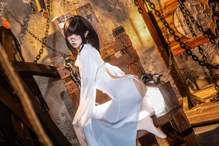 《幽灵娘》｜柒柒_Lust77 · 87张写真、2 个视频