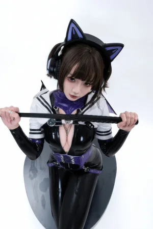 《白棚胶衣》｜柒柒_Lust77 · 78张写真