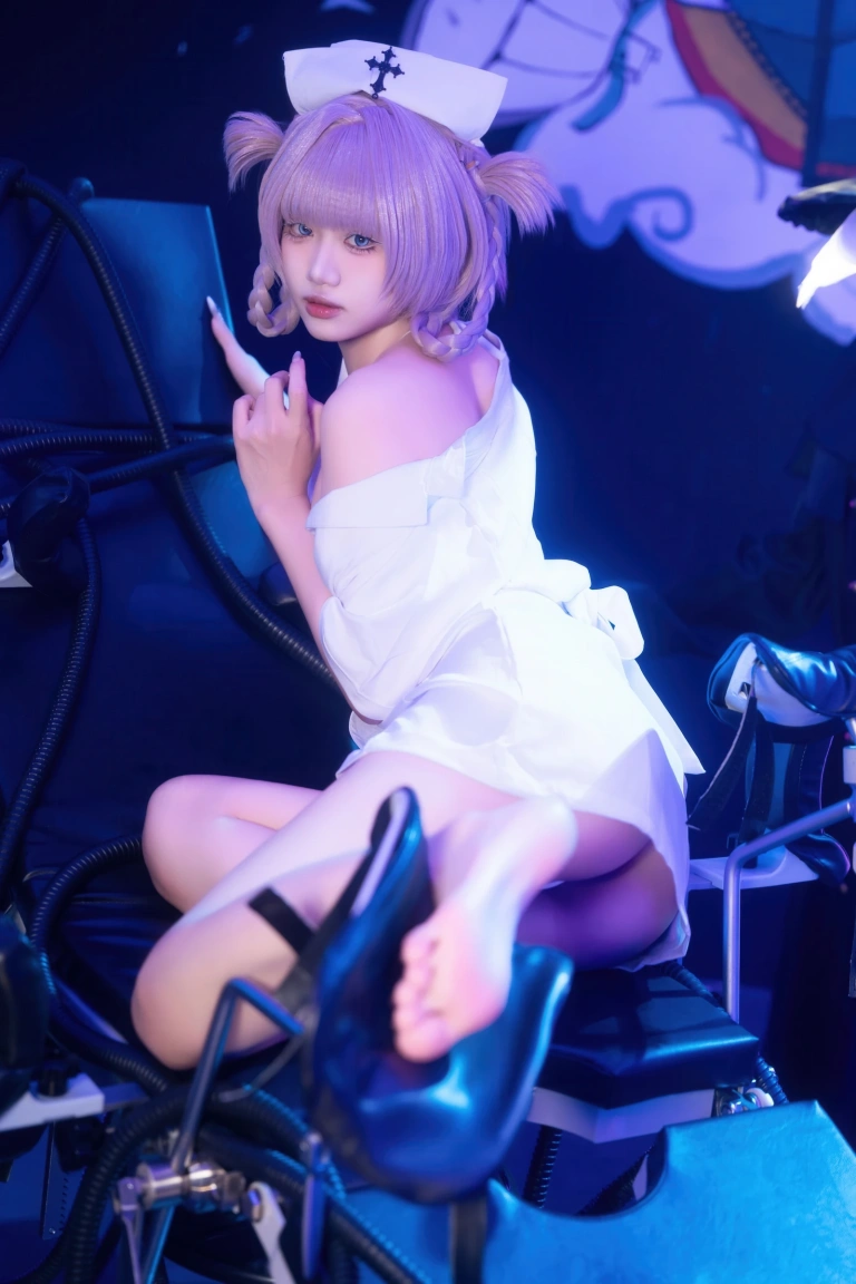 《彻夜之歌 护士服小荠》｜柒柒_Lust77 · 100张写真