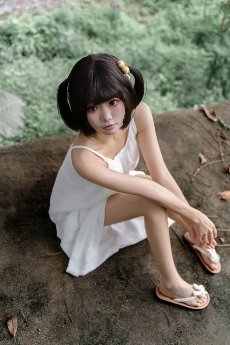 《雨天邂逅》｜柒柒_Lust77 · 178张写真、1 个视频