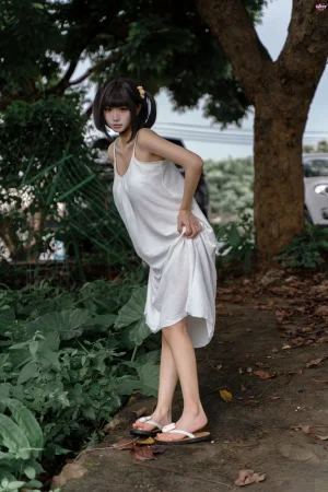 《雨天邂逅》｜柒柒_Lust77 · 178张写真、1 个视频
