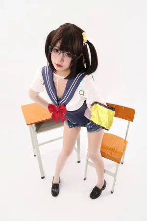 《风纪委员·连体白丝死库水》｜柒柒_Lust77 · 60张写真