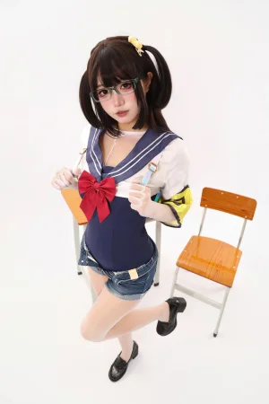 《风纪委员·连体白丝死库水》｜柒柒_Lust77 · 60张写真