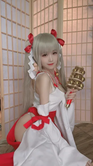 《可畏巫女》｜miko酱ww · 23张写真