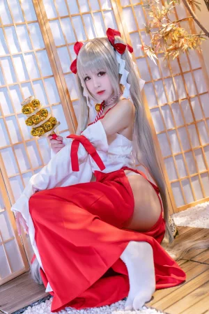 《可畏巫女》｜miko酱ww · 23张写真