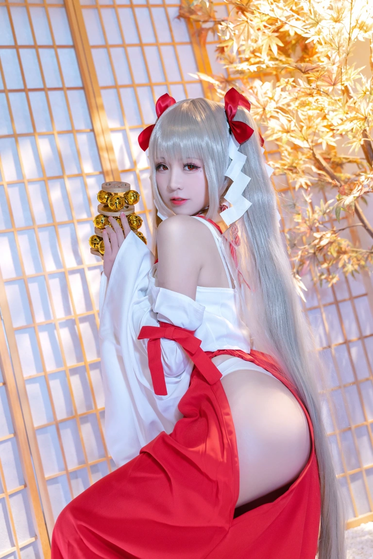 《可畏巫女》｜miko酱ww · 23张写真