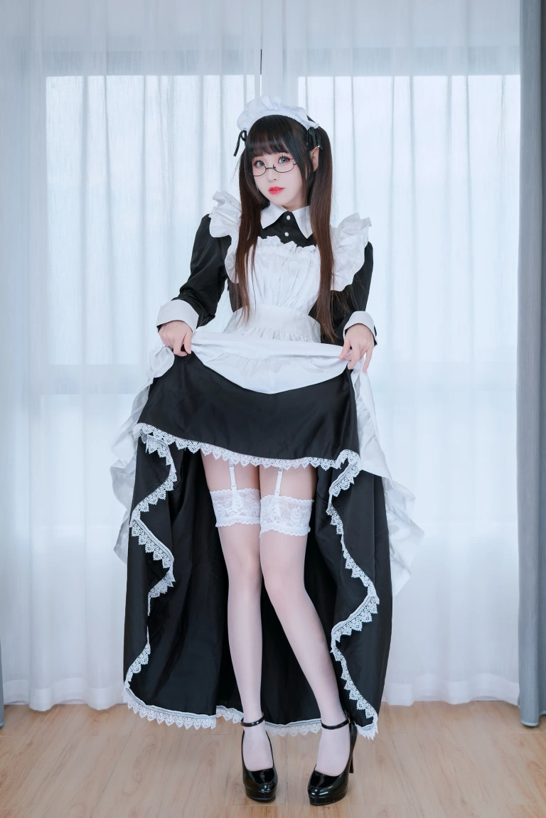 《女仆》｜miko酱ww · 23张写真