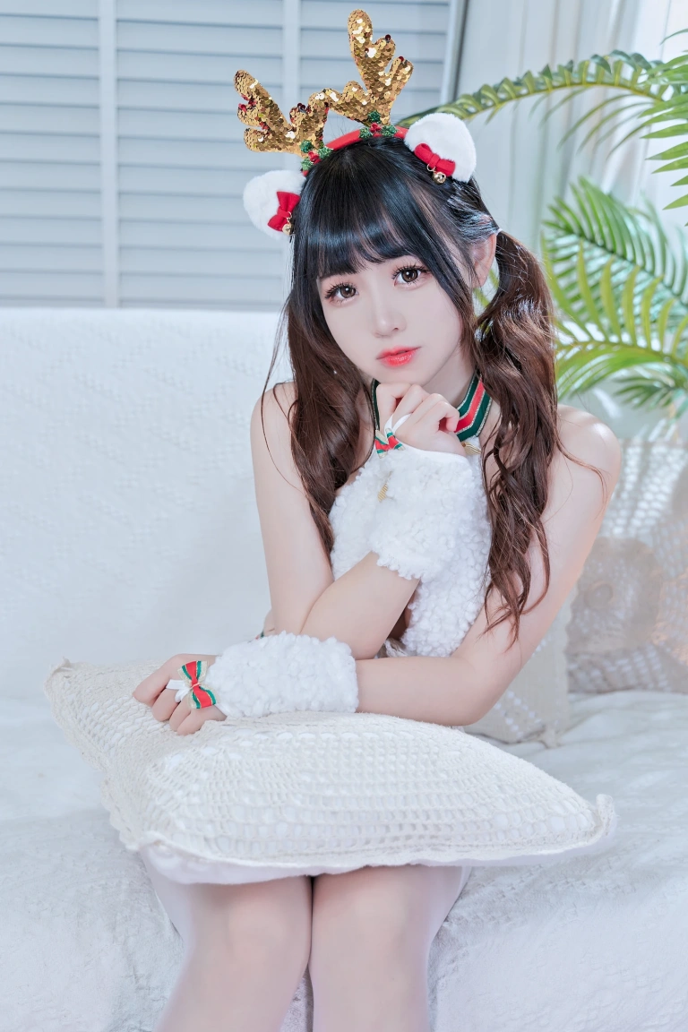 《小鹿》｜miko酱ww · 38张写真