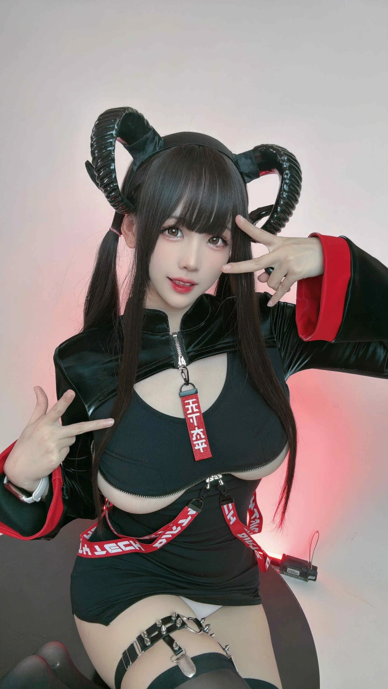 《天下太平》｜miko酱ww · 24张写真