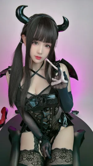 《mikoの蛇蝎魅魔》｜miko酱ww · 31张写真